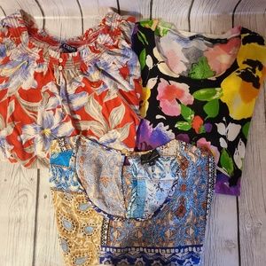 Womens Lot of 2 Short Sleeve Blouses and One Long Sleeve Sweater Plus Sz 2XL